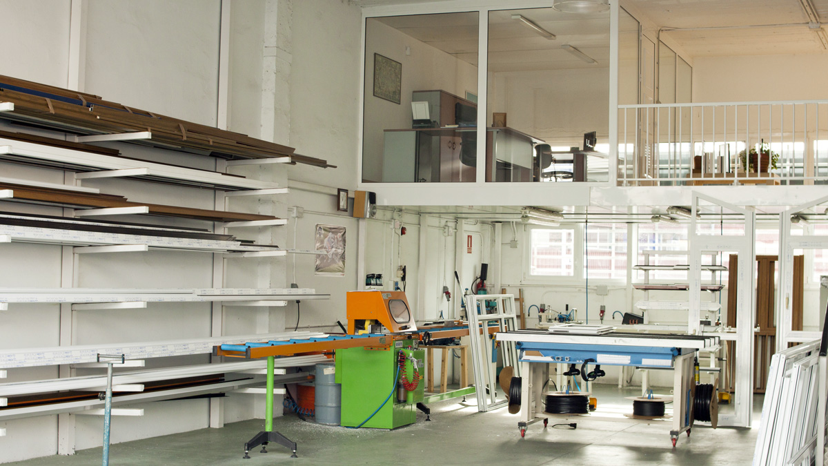 taller de ventanas de pvc y aluminio en irún